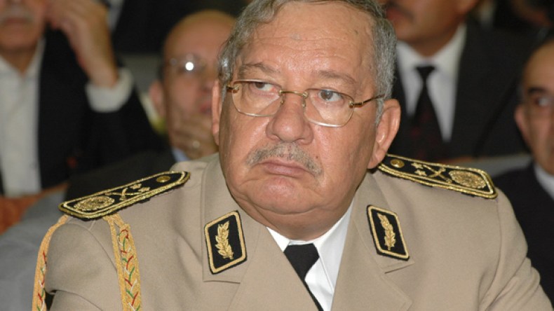 قايد صالح: التعليقات حول انتخاب أفراد الجيش “غير صحيحة”