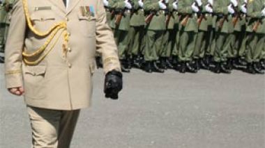 Le chef d’état-major de l’ANP Ahmed Gaid-Salah critique “vertement” les atermoiements des pays du Sahel