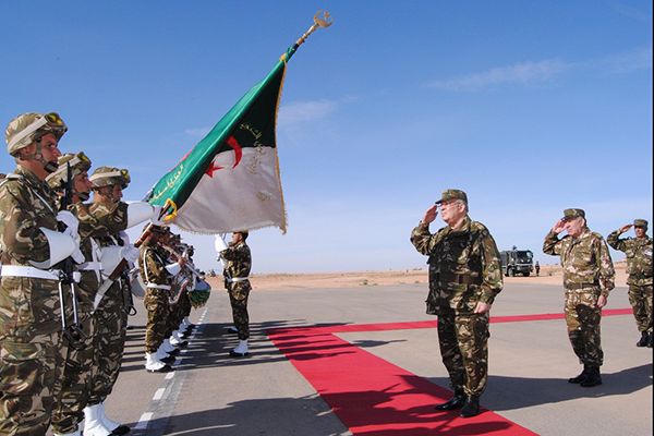 Gaïd Salah: “We should face up to the dangers threatening the country”