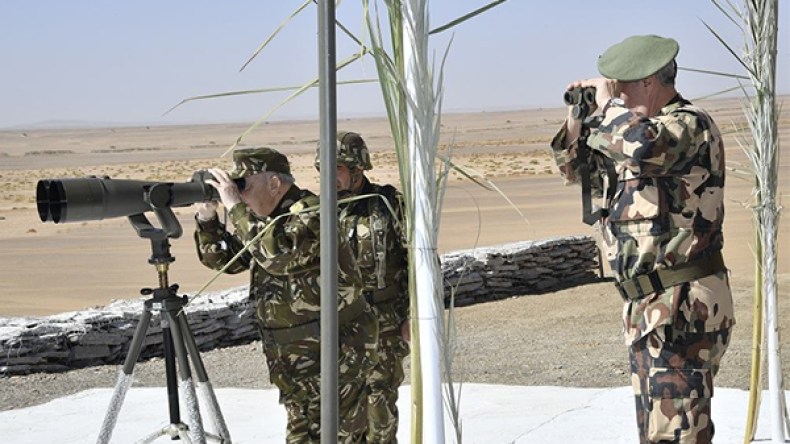 قايد صالح: على وحدات الجيش البقاء على الجاهزية العملياتية