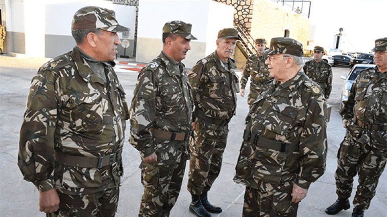 قايد صالح يدعو أفراد الجيش للمشاركة في الإنتخابات خارج الثكنات