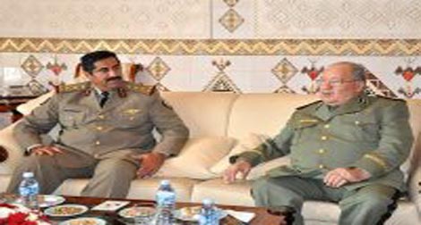 Le général de corps d’armée, Ahmed Gaid Salah reçoit son homologue qatari