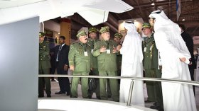 الفريق ڤايد صالح في الإمارات