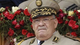  Gaïd Salah insiste sur la tenue des élections dans les plus brefs délais