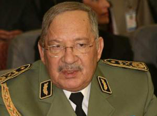 General Gaid Saleh to meet military zones commanders