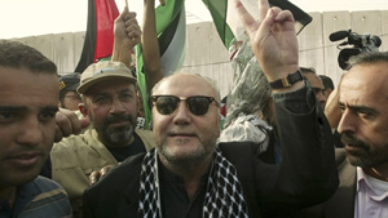 “المصريون يحتجزون الفلسطينيين كبارا وصغارا في زنازين لأسابيع قبل السماح لهم بالمرور”