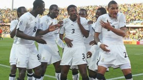 إيسيان ،مونتاري وبواتينغ  مطالبون باللاعتذار مقابل العودة إلى منتخب غانا