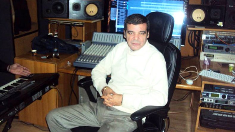 طليقة المغني قانا المغناوي تقاضيه بعدم دفع النفقة