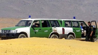 Un narcotrafiquant en possession d’une kalachnikov arrêté à Tindouf