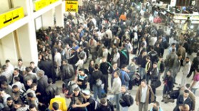 أمواج بشرية في المحطات و بعض الناقلين يرفعون الأسعار