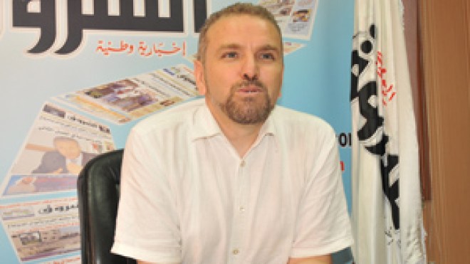 “قضية النقاب أثارها السياسيون في فرنسا ضد المسلمين لتغطية أزمة التناحر بين اليمين واليسار”