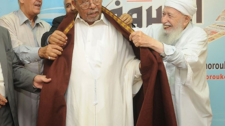 ڤسّوم جنبا إلى جنب مع علماء الإنقلاب !