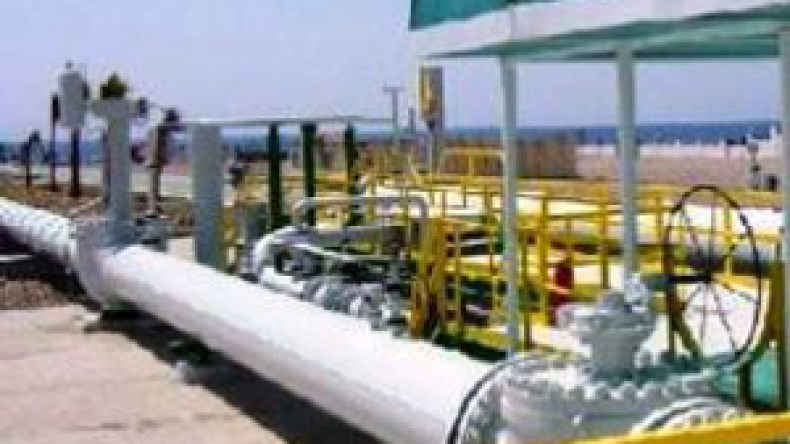 الجمارك تحقق في “استنزاف” الغاز الجزائري الموجه لتونس دون رقابة