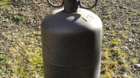 شاب يفجر قارورة غاز هربا من محاصرة الأمن ببلعباس