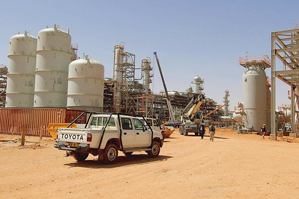 Emirati company wins $1.1 billion contracts to build gas separation plant in Algeria