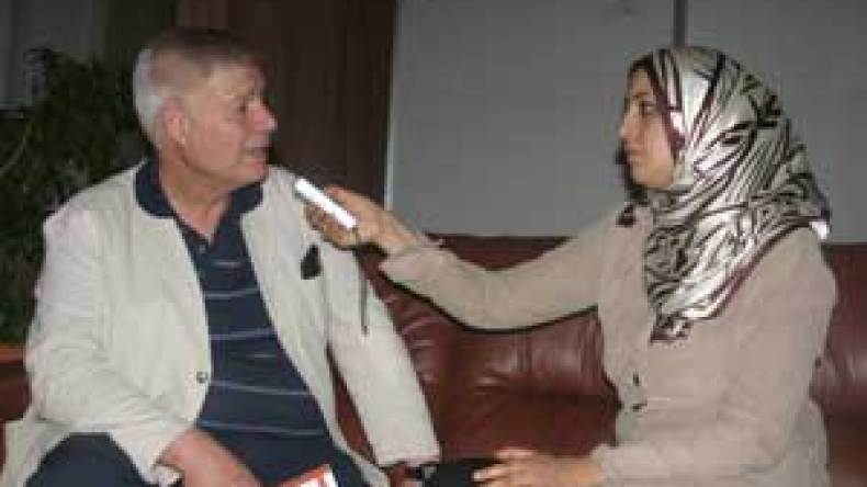 الطاهر وطار يهدي “اللاز” لفتح وحماس من رام الله