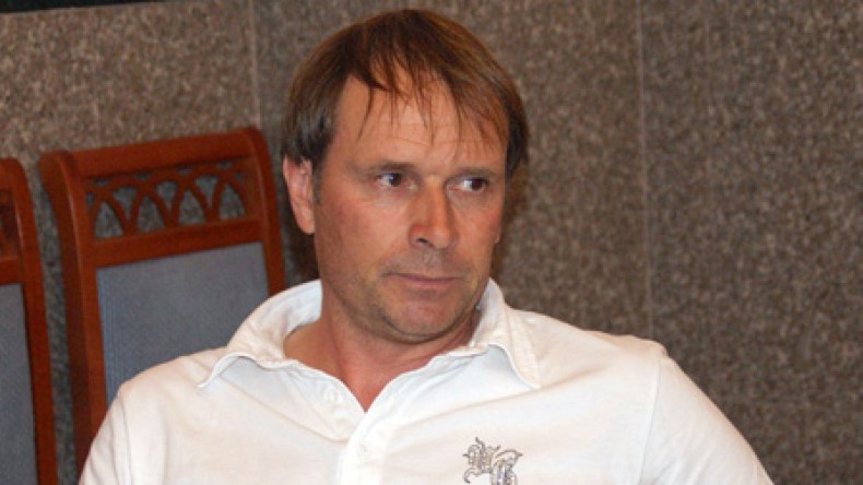 مناجير ڤيڤر بسطيف وحديث عن عرض من حداد