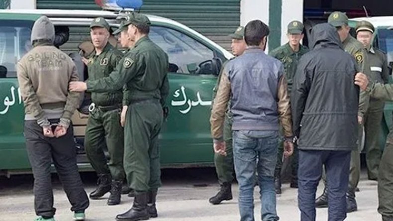 امرأة تنتحل صفة إطار أمني للاحتيال على أهالي المساجين