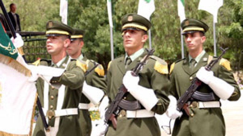 مدرسة شرطة قضائية لترقية التحقيقات الأمنية لضباط الدرك الوطني