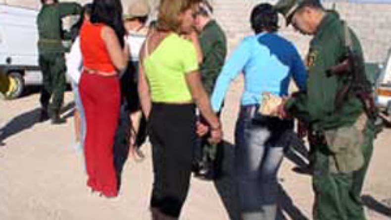 توقيف‭ ‬11‭ ‬متورطا‭ ‬بينهم‭ ‬طبيب‭ ‬وعاهرات‭ ‬أسّسوا‭ ‬شبكة‭ ‬إجهاض‭ ‬بمغنية‭ ‬