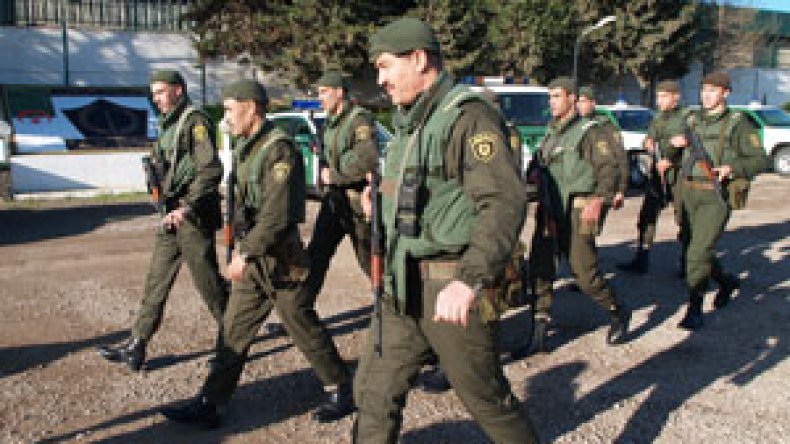 جنرال الدرك الفرنسي يعاين قدرات القوات الخاصة للدرك الوطني