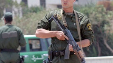 A gendarme per meter on the border to deter Moroccan provocations