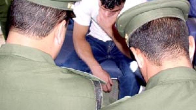 اختطاف‮ ‬تلميذة‮ ‬كانت‮ ‬في‮ ‬طريقها‮ ‬لاجتياز‮ ‬امتحان‮ ‬الابتدائي‮ ‬بتيارت