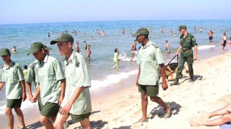 فتح تحقيقات حول خلفيات ومحركي الاعتداءات عبر الشواطئ