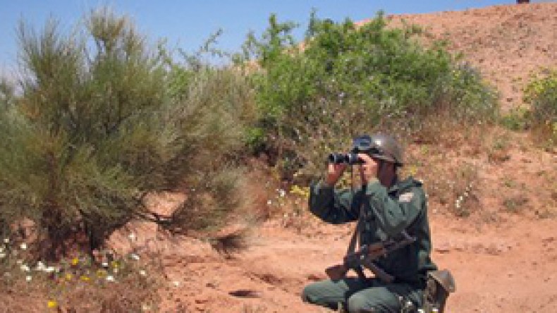 ارهابيون يقتلون 11 دركيا ويحرقون 5 سيارات بتينزواتين