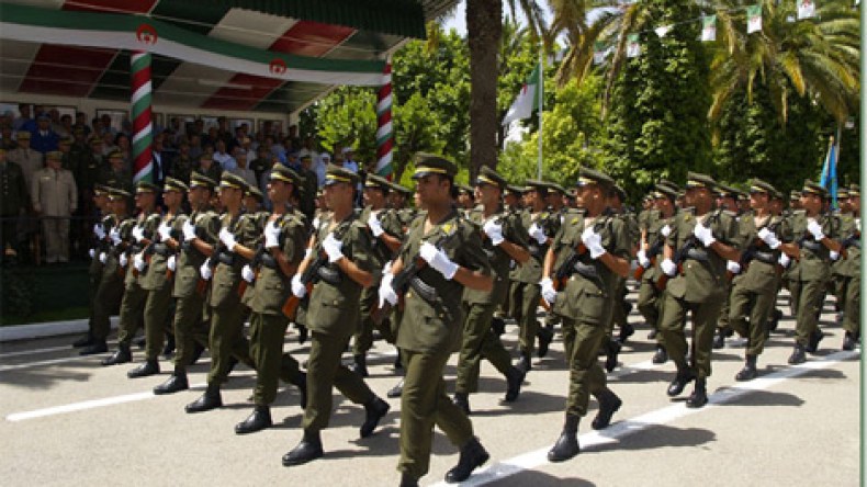 الدفعة 42 لضباط الدرك بيسر تؤدي اليمين القانونية