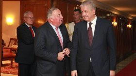 المستثمرون الفرنسيون غير متحمسين في الجزائر بسبب قاعدة 49-51