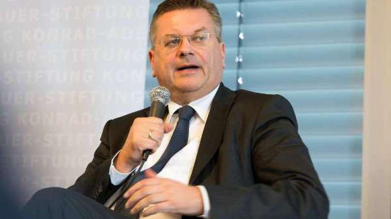 مسؤول ألماني يدعو إلى تجريد قطر من حق تنظيم مونديال 2022