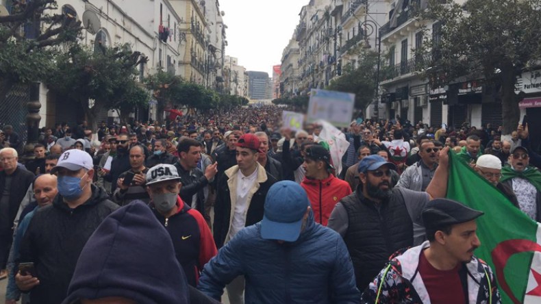 مطالب بالتغيير ومحاكمة الفاسدين