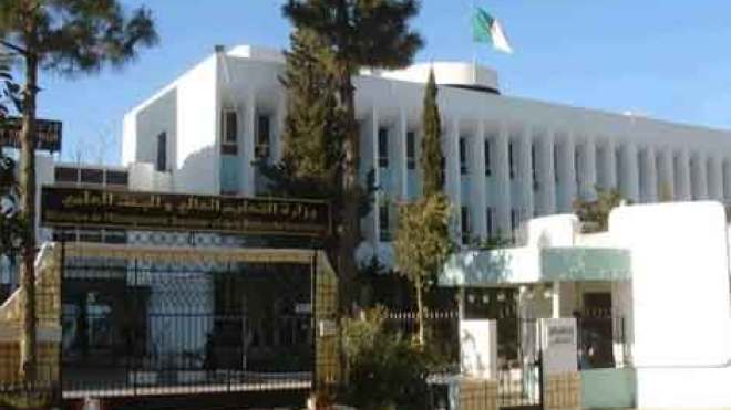 “الكناس” يدعو الوزارة إلى تدخل عاجل لحل مشاكل الجامعة