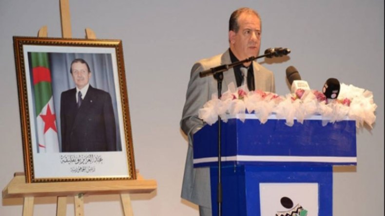 مهرجان الرقص الفلكلوري يستقبل الأب الروحي ولد علي الهادي