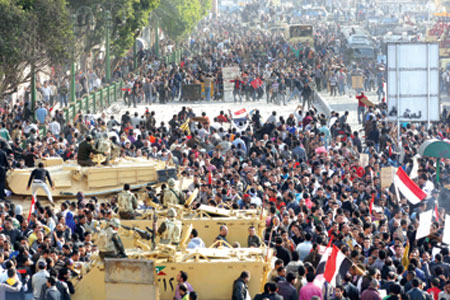 Égypte/ Mobilisation sans précédent des Égyptiens : l'heure du départ de Moubarak est proche