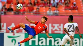 غانا تقصف معاقل كوريا الجنوبية بالثقيل