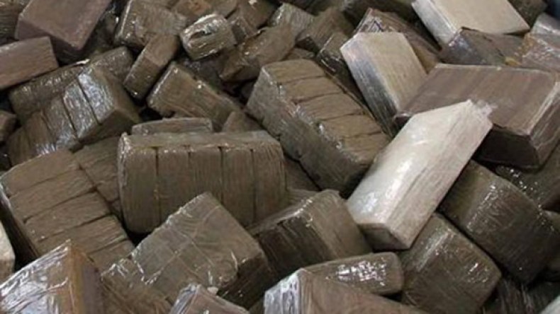 ضبط  أربعة قناطير كيف داخل صهريج في بشار