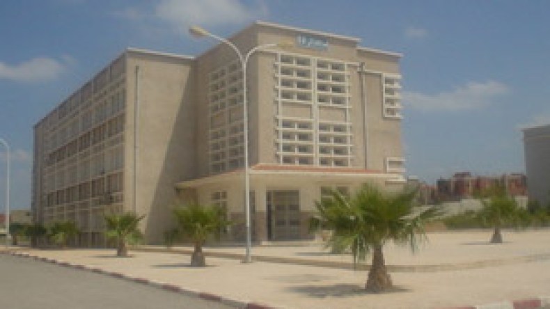 طالب مطرود يعتدي بالضرب على نائب عميد جامعة ڤالمة