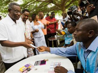 Présidentielle au Ghana: l'opposition en tête