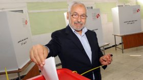 النهضة لن تمنع الخمر والمايوهات ولن تفرض البنوك الإسلامية