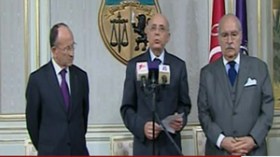 بن علي يتوجه نحو الإمارات أو السعودية و انفلات أمني و  فوضى في تونس