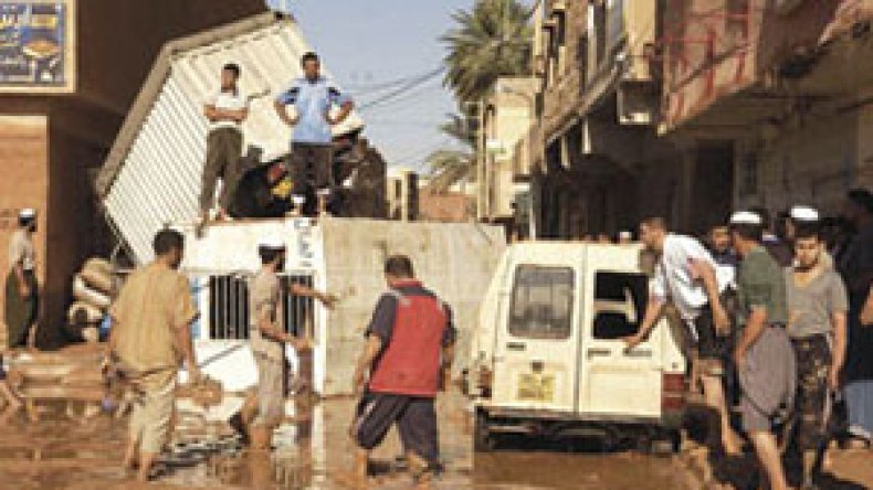 مواطنو غرداية يطالبون بالإسراع في محو آثار الفيضان