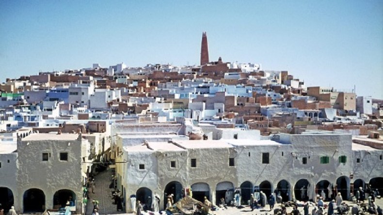 أعيان ميزاب يكذبون منع المرأة من الترشح في المحليات