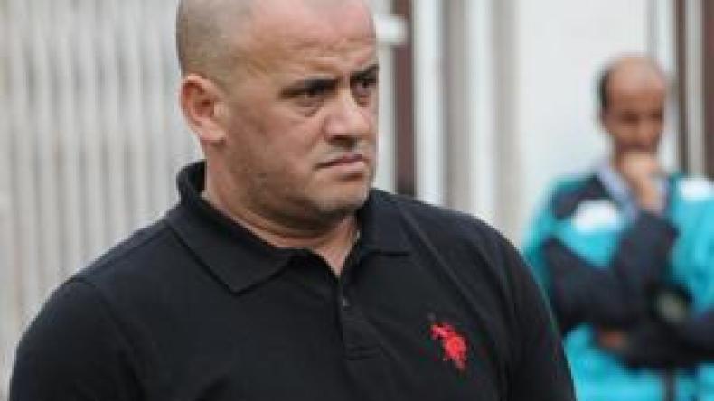 عمر‭ ‬غريب‭ ‬لـ الشروق‮‬‭:‬‮‬ سعيود‭ ‬قريب‭ ‬من‭ ‬المولودية،‭ ‬ويونس‭ ‬صفقة‭ ‬رابحة