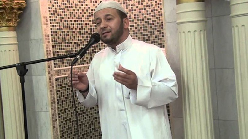 “العرب يصنعون أسمى صور التضامن والتكافل بأمريكا”