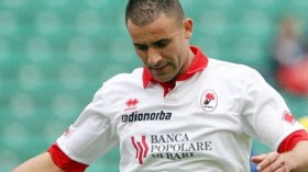 باري الايطالي يسعى لبيع غزال في أقرب الآجال