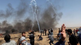 4 شهداء و525 إصابة بالرصاص والاختناق على حدود قطاع غزة