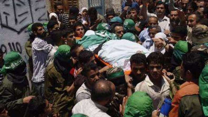 أربعة شهداء في توغل إسرائيلي داخل غزة