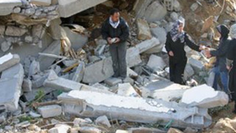 “قافلة الأمل” الأوروبية تزور المناطق المدمرة في قطاع غزة